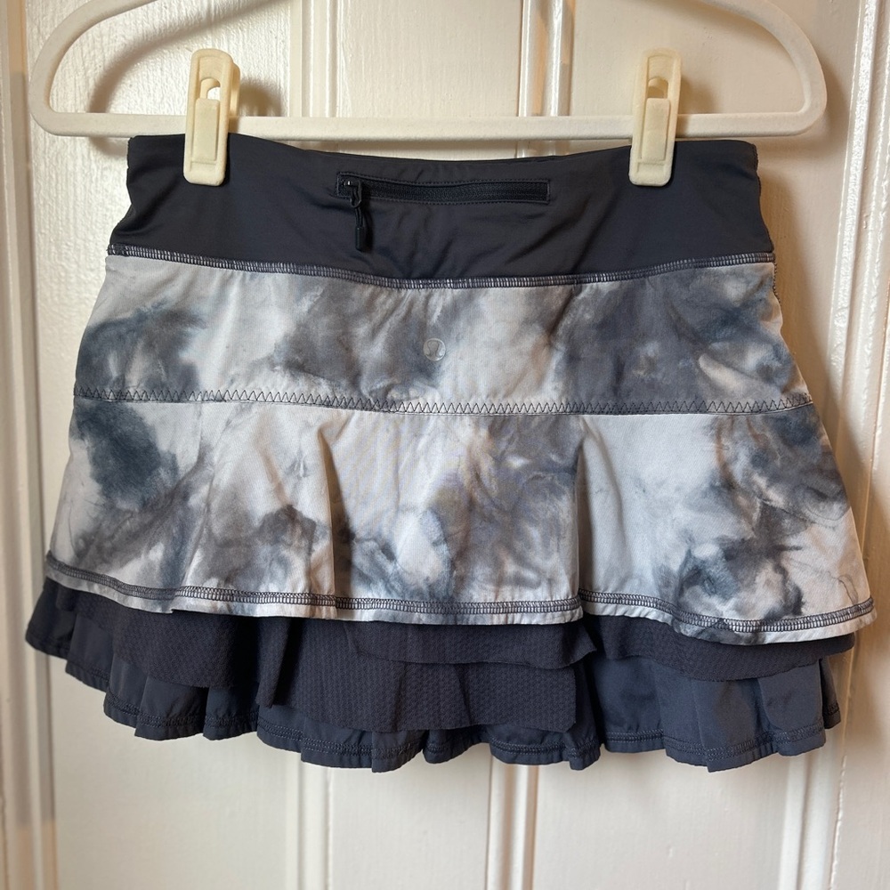 Lululemon Running/Tennis Skort - Picture 2 of 4